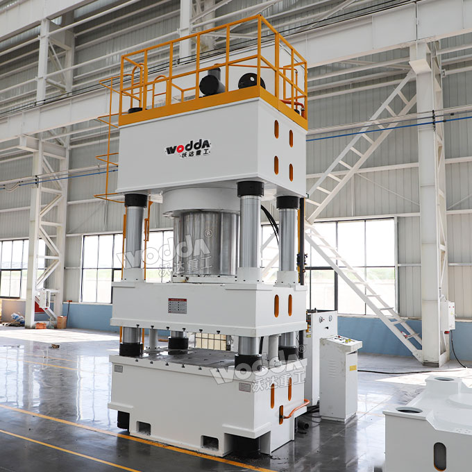 1600噸四柱液壓機(jī)