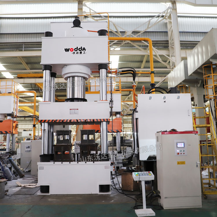 1000噸四柱液壓機(jī)車間實物